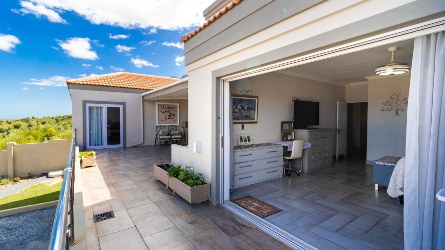3 Bedroom Property for Sale in Berghof Western Cape